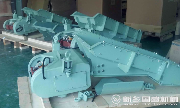 電磁振動(dòng)給料機(jī)安裝圖