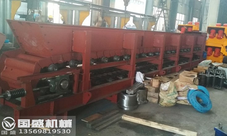 鏈板式輸送機 鏈板式輸送機