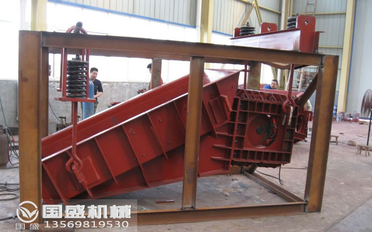 雙質(zhì)體振動(dòng)放礦機(jī)